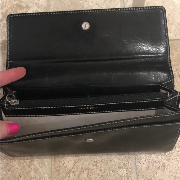Black Kate Spade Wallet - Picture 3 of 3